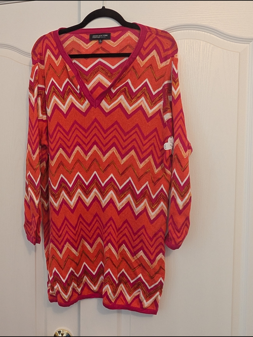 Jones New York V-Neck Zigzag Knit Dress in Orange and Pink
